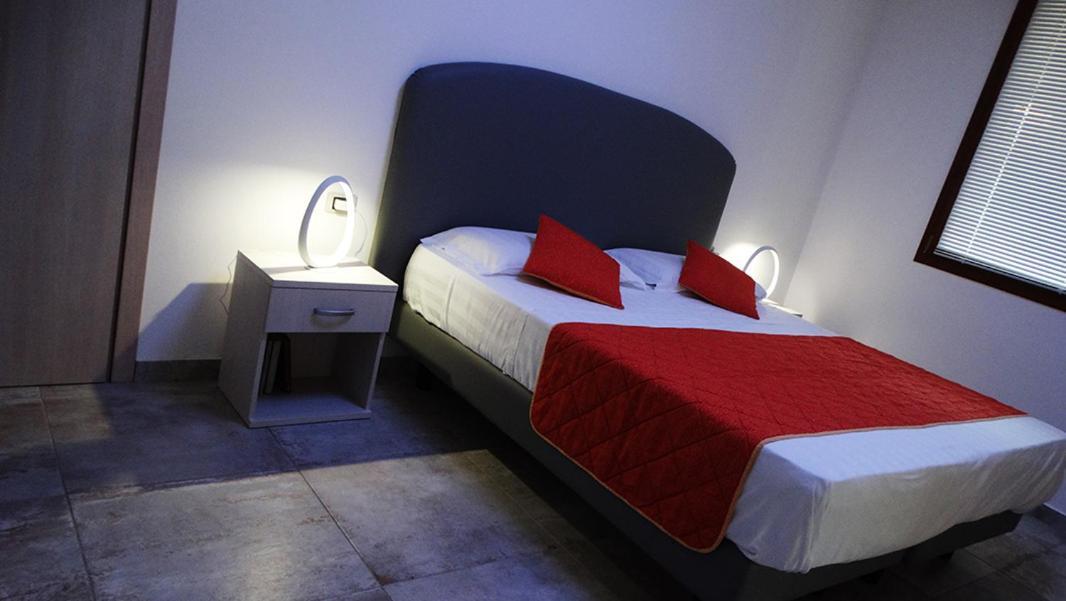 Orange Motel فيرجاتي المظهر الخارجي الصورة